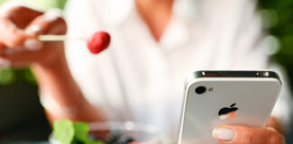 Quick Fix or Long-Term Risk? Debunking Diet Fads Quick Fix or Long-Term Risk? Debunking Diet Fads