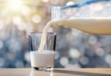 The Healthiest Types of Milk to Buy at the Supermarket, According to Nutrition Experts The Healthiest Types of Milk to Buy at the Supermarket, According to Nutrition Experts