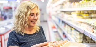 To lose weight and maintain lean muscle, eat these healthy foods on repeat, says this certified nutritionist To lose weight and maintain lean muscle, eat these healthy foods on repeat, says this certified nutritionist