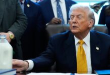 Trump signs a law returning whole milk to school lunches Trump signs a law returning whole milk to school lunches