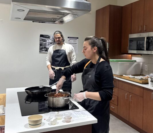 Students learn healthy eating habits through cooking demonstration Students learn healthy eating habits through cooking demonstration Students learn healthy eating habits through cooking demonstration Students learn healthy eating habits through cooking demonstration