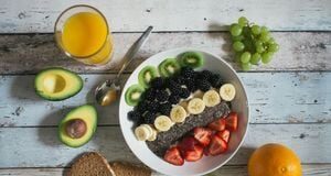 3 easy eating habits to follow that don’t include a food scale, according to U.S. News 3 easy eating habits to follow that don’t include a food scale, according to U.S. News