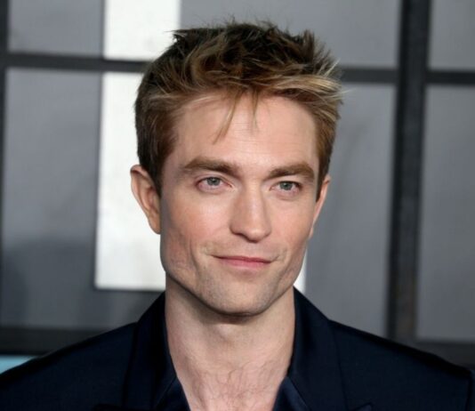 The Bizarre and Fascinating Eating Habits of Robert Pattinson The Bizarre and Fascinating Eating Habits of Robert Pattinson