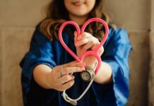 Heart surgeon with 25 years of experience shares 4 easy daily habits that increase lifespan and prevent hospital visits Comscore tracker